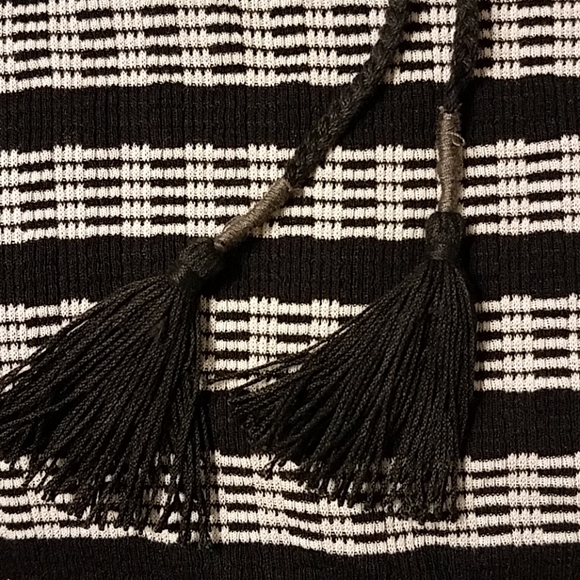 We The Free Top🔥 - Picture 6 of 8